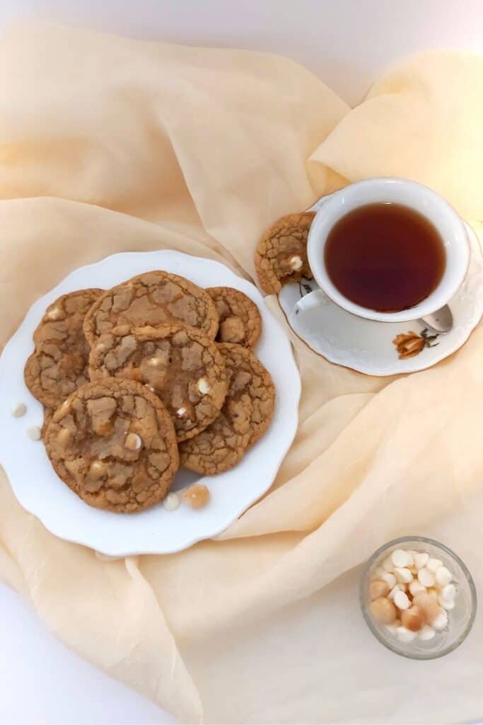 White Chocolate Chip Macadamia Nut Cookies