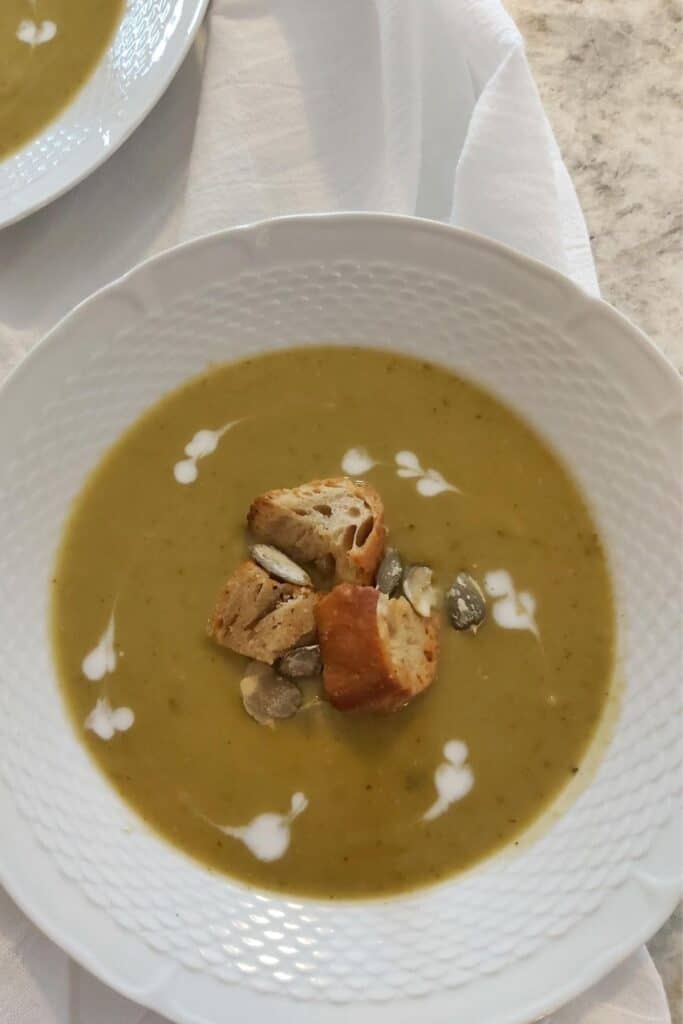 THAI CURRY ZUCCHINI AND PEA SOUP