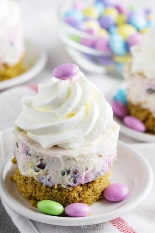 Mini Easter Cheecake-no-bake by The Unlikely Baker