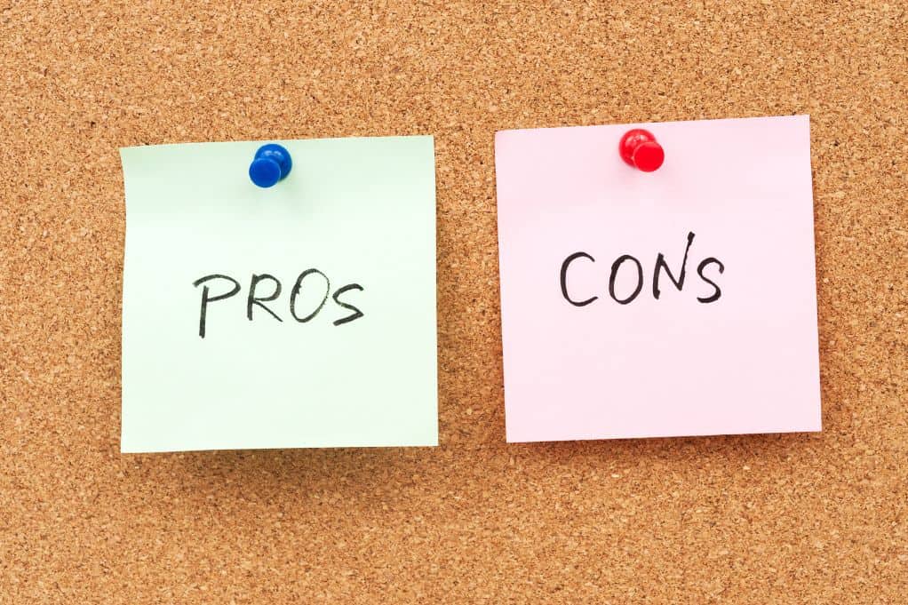 billboard with Pros and Cons post-its